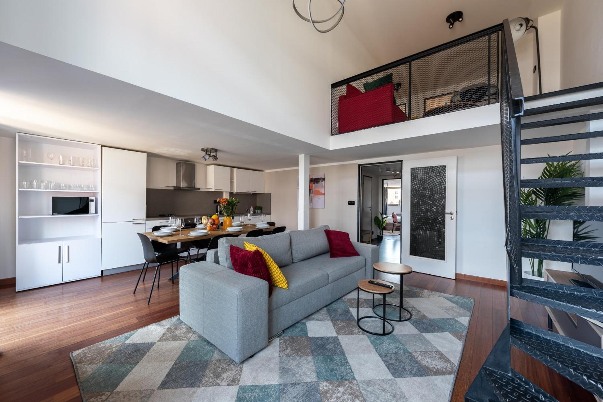 Spacious Apartments Near Karlin Square Prague Exterior photo
